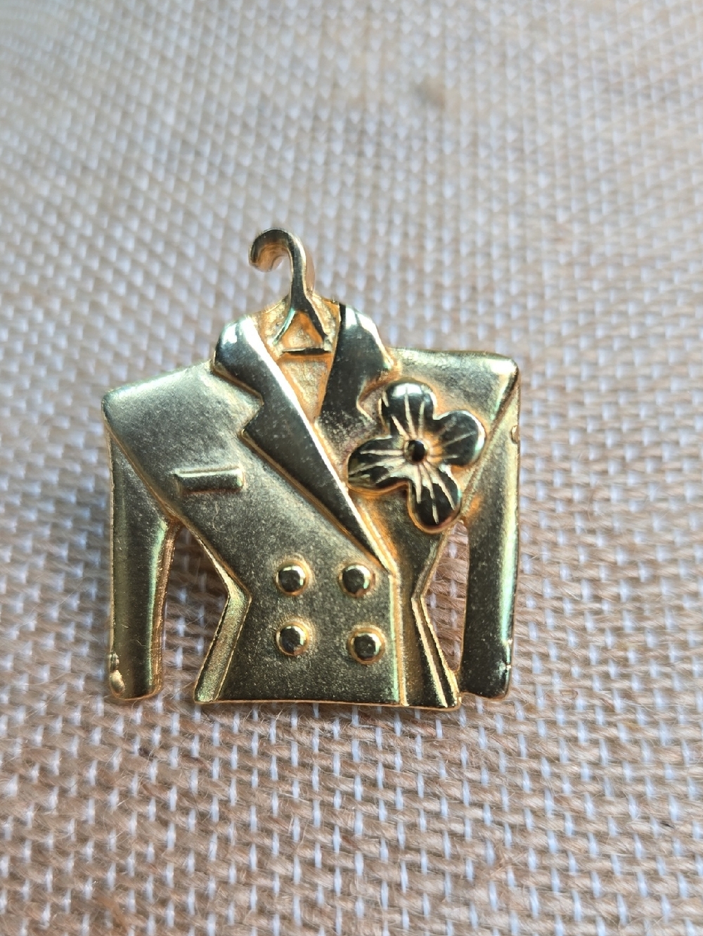 Gold-tone Jacket Brooch Pin with Flower Accent